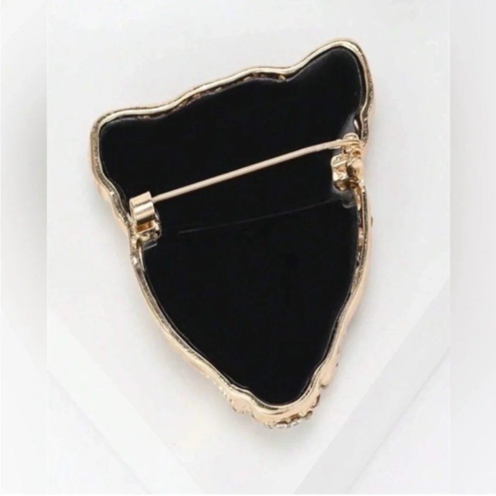 ✨NEW✨ Unique Rare Gold and Black Leopard Brooch